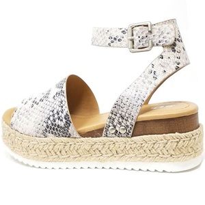 Snakeskin Sandals Size 8.5/9
